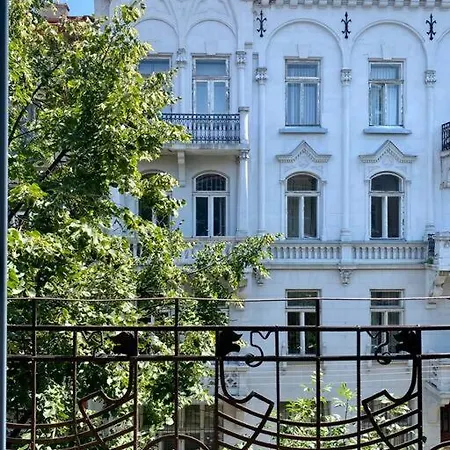 на огієнка 15 * Leópolis