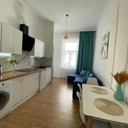 на огієнка 15 Apartment