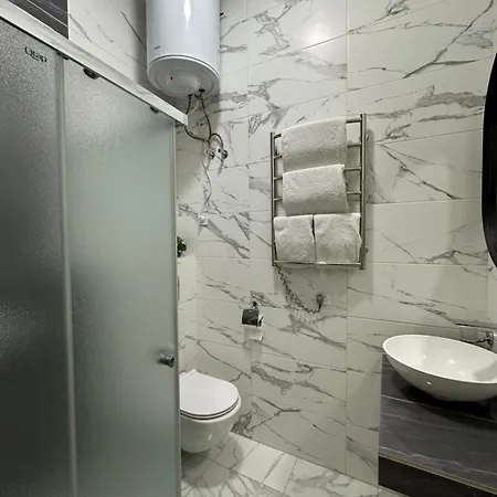 на огієнка 15 Apartment
