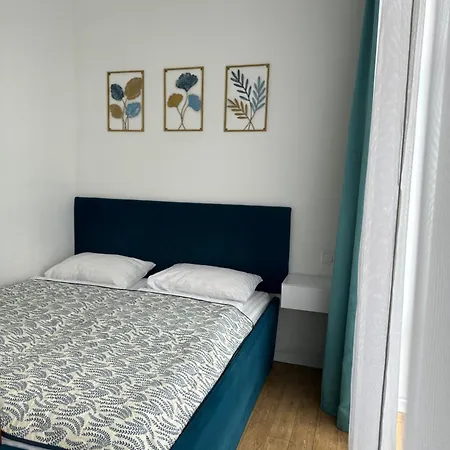 Apartment на огієнка 15