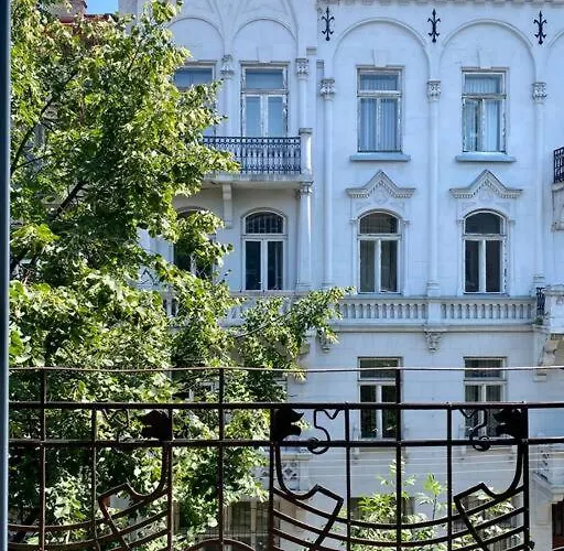 на огієнка 15 * إلفيف